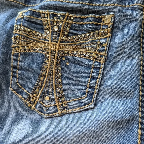 Earl Jeans women's cropped embellishment embroidered size 8 - Picture 9 of 10